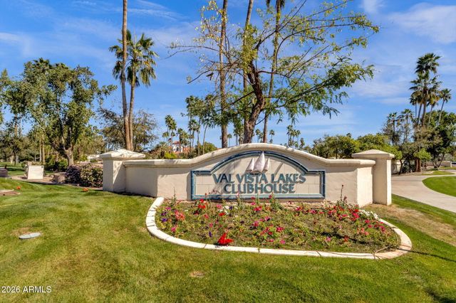 1542 E CATAMARAN Drive, Gilbert, AZ 85234