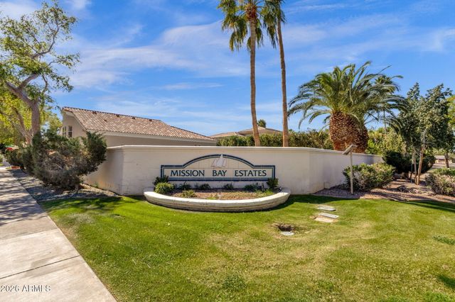 1542 E CATAMARAN Drive, Gilbert, AZ 85234