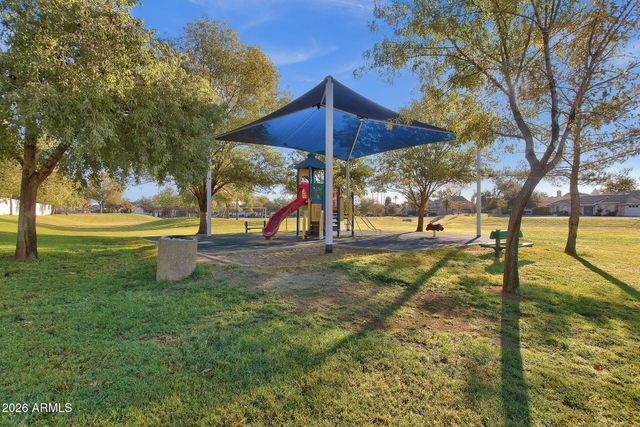 1542 E CATAMARAN Drive, Gilbert, AZ 85234