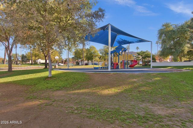 1542 E CATAMARAN Drive, Gilbert, AZ 85234