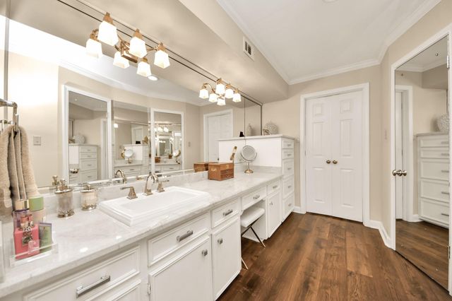 31 Bendwood Drive, Sugar Land, TX 77478