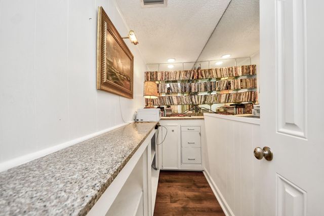 31 Bendwood Drive, Sugar Land, TX 77478