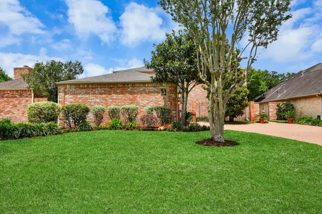 31 Bendwood Drive, Sugar Land, TX 77478