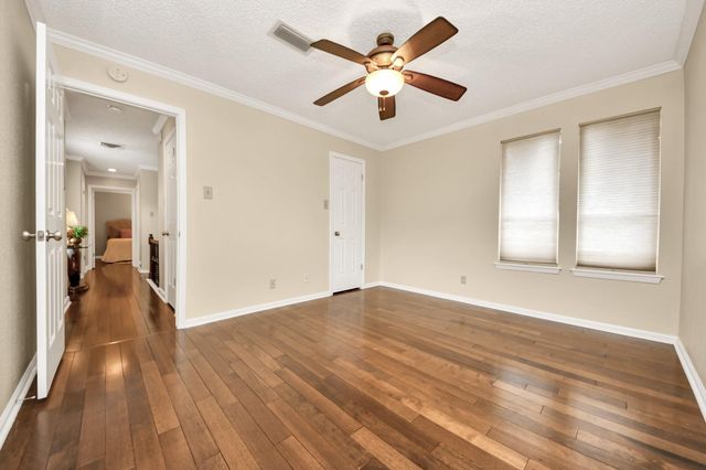 31 Bendwood Drive, Sugar Land, TX 77478
