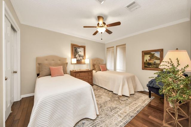 31 Bendwood Drive, Sugar Land, TX 77478
