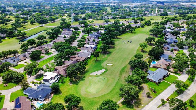 31 Bendwood Drive, Sugar Land, TX 77478