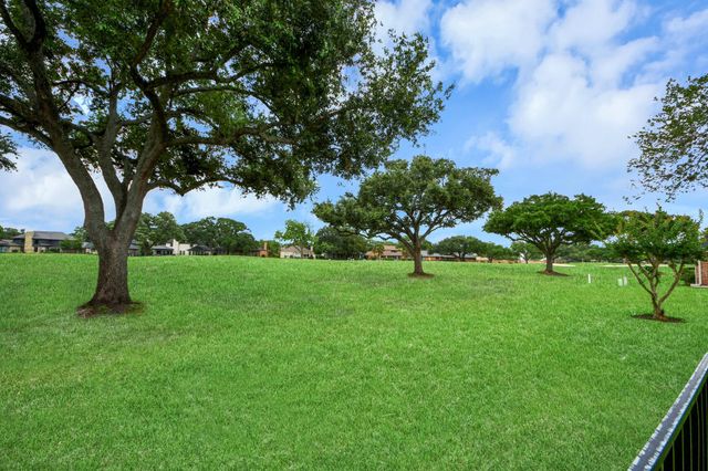31 Bendwood Drive, Sugar Land, TX 77478