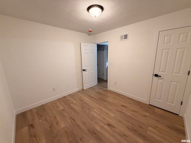 5110 N SHERIDAN Road, Peoria, IL 61614