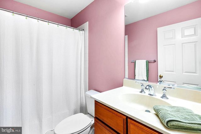 371 TRILLIUM LN, Wayne, PA 19087