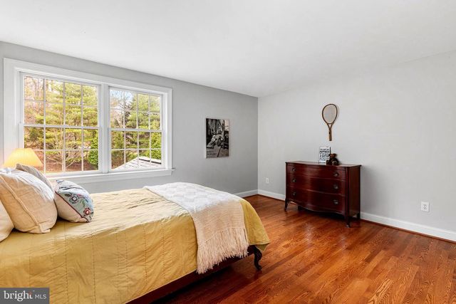 371 TRILLIUM LN, Wayne, PA 19087