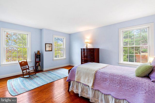 371 TRILLIUM LN, Wayne, PA 19087