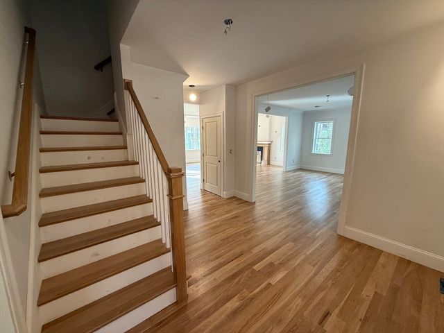 120 Maple St, Stow, MA 01775