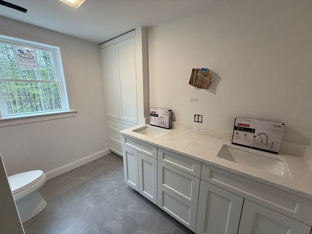 120 Maple St, Stow, MA 01775