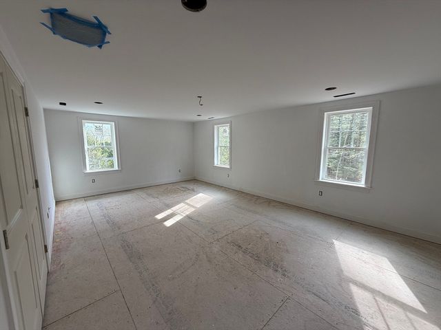120 Maple St, Stow, MA 01775