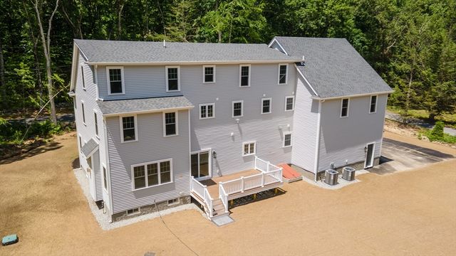 120 Maple St, Stow, MA 01775