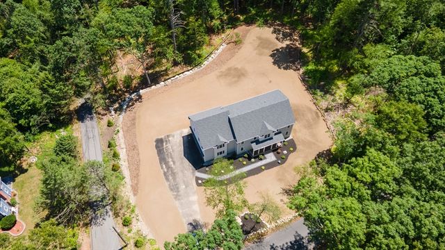 120 Maple St, Stow, MA 01775