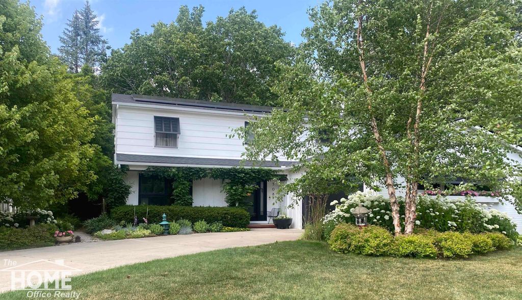 1508 Alta Vista Drive, Owosso, MI 48867