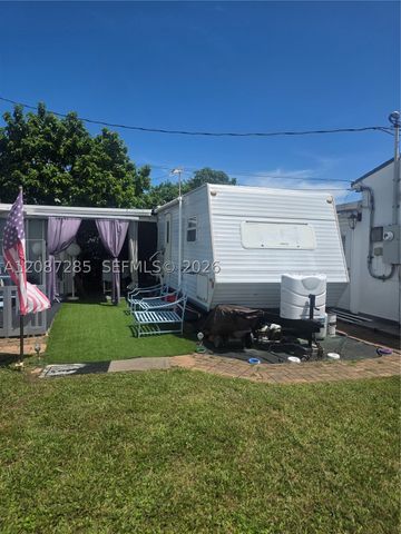 291 NW 102nd St, Miami, FL 33150