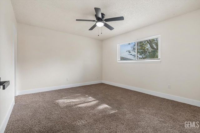 1125 Washington Avenue, Bakersfield, CA 93308