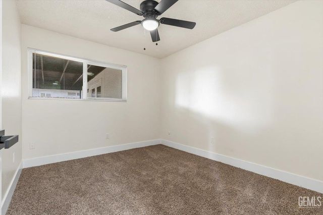 1125 Washington Avenue, Bakersfield, CA 93308