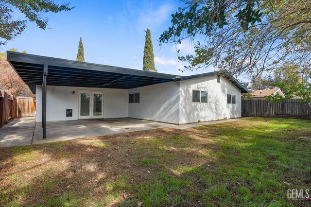 1125 Washington Avenue, Bakersfield, CA 93308