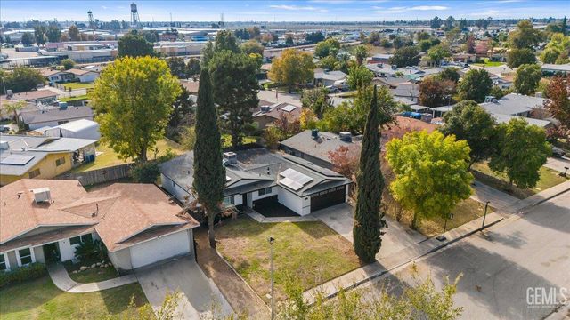 1125 Washington Avenue, Bakersfield, CA 93308