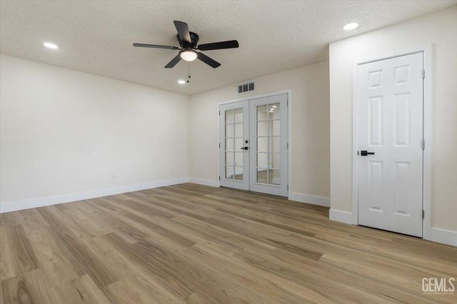 1125 Washington Avenue, Bakersfield, CA 93308