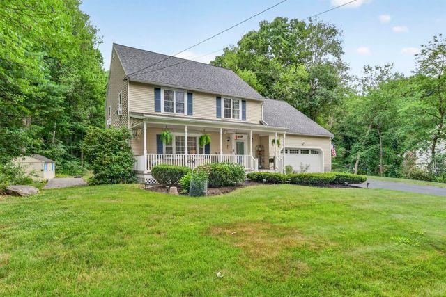 8 King Henry Drive, Londonderry, NH 03053