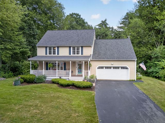 8 King Henry Drive, Londonderry, NH 03053