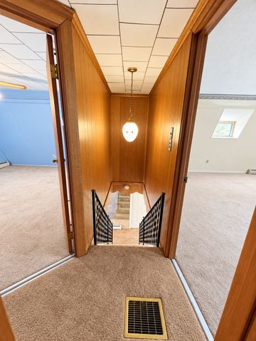 11 Ashton Street, Oxford, MA 01540