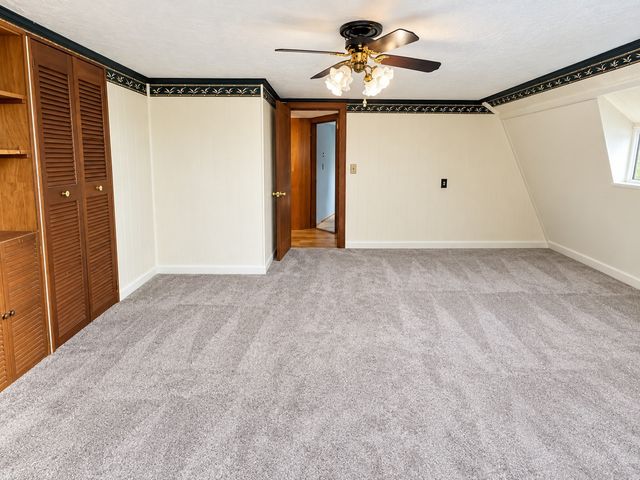 11 Ashton Street, Oxford, MA 01540