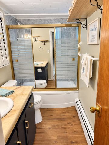 11 Ashton Street, Oxford, MA 01540