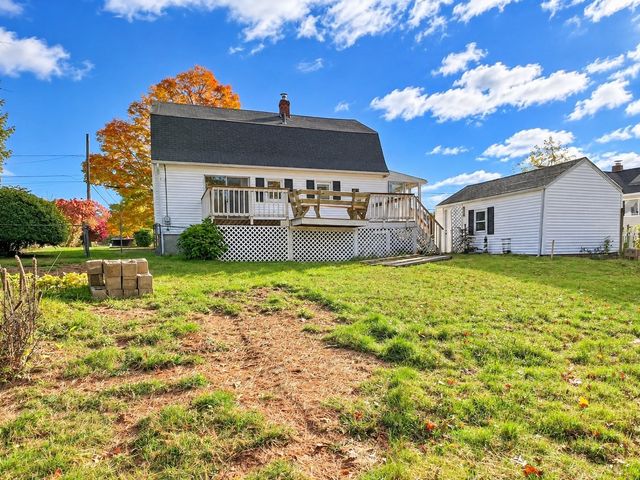 11 Ashton Street, Oxford, MA 01540
