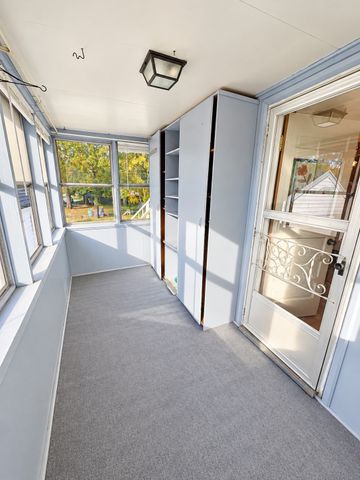 11 Ashton Street, Oxford, MA 01540