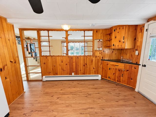 11 Ashton Street, Oxford, MA 01540
