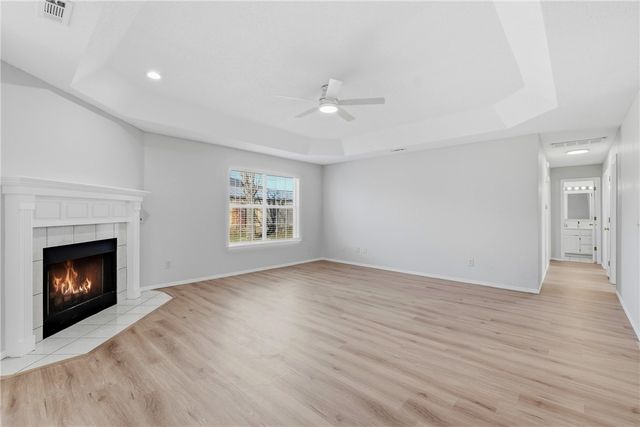 2102 SE K Street, Bentonville, AR 72712