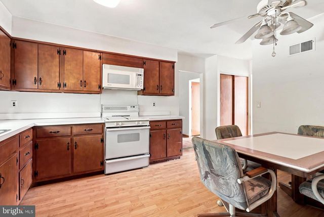 1100 LINDA RD, Wilmington, DE 19810