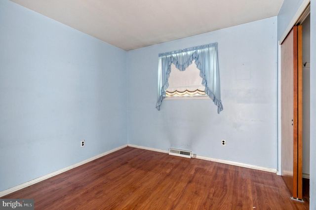 1100 LINDA RD, Wilmington, DE 19810