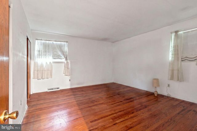 1100 LINDA RD, Wilmington, DE 19810