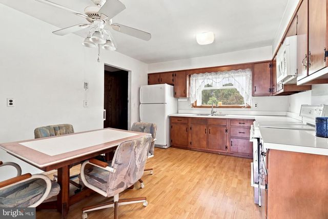 1100 LINDA RD, Wilmington, DE 19810