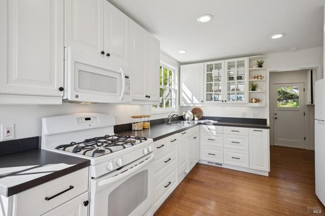 152 Almonte Blvd, Mill Valley, CA 94941