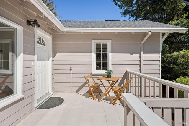 152 Almonte Blvd, Mill Valley, CA 94941