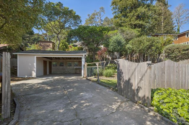 152 Almonte Blvd, Mill Valley, CA 94941