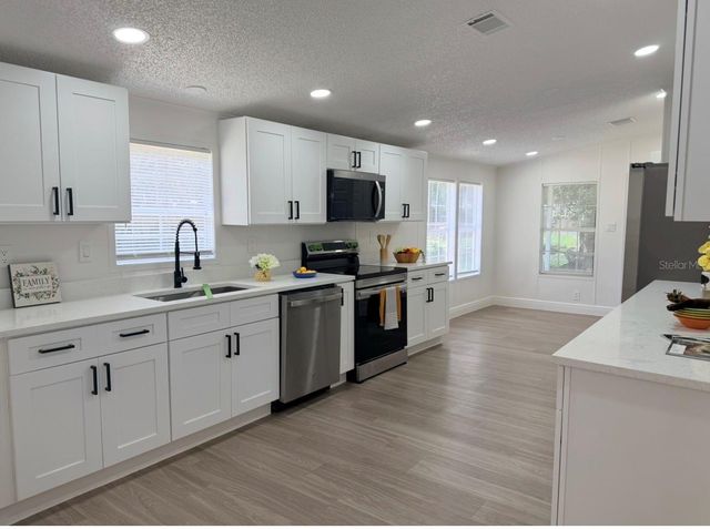 4394 RAMBLEWOOD N, Mulberry, FL 33860
