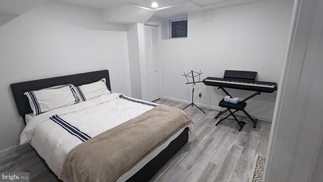 1006 KIMBERWICKE RD, Mclean, VA 22102