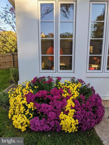 1006 KIMBERWICKE RD, Mclean, VA 22102