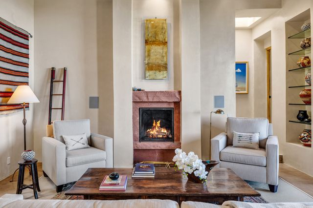 1980 Cerros Colorados, Santa Fe, NM 87501