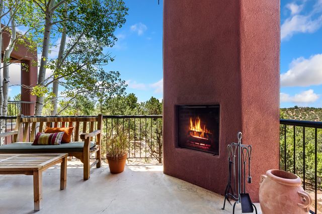 1980 Cerros Colorados, Santa Fe, NM 87501