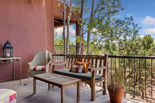 1980 Cerros Colorados, Santa Fe, NM 87501