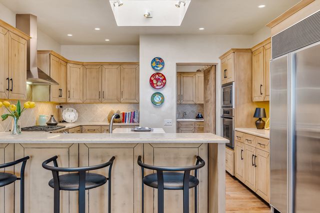 1980 Cerros Colorados, Santa Fe, NM 87501